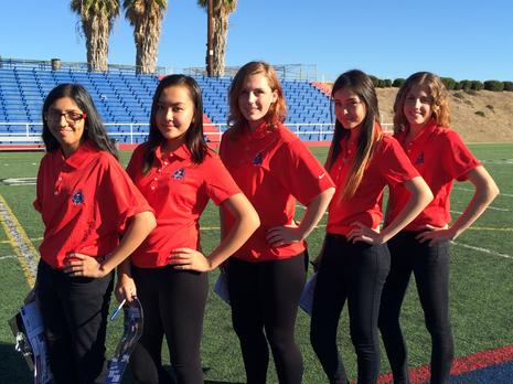 girls golf students posing outside